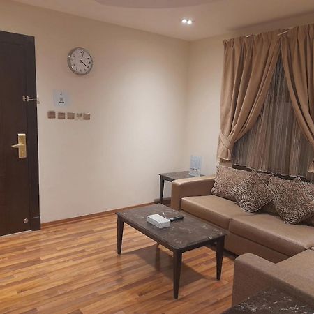 Aswar Hotel Suites アル・コバール エクステリア 写真