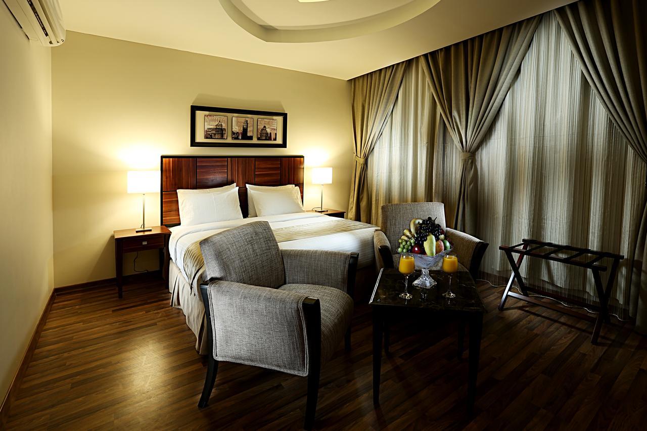 Aswar Hotel Suites アル・コバール エクステリア 写真
